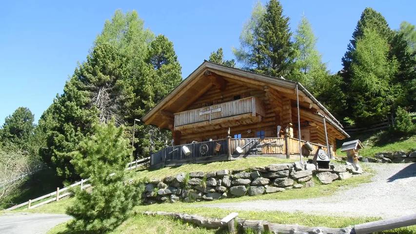 Ferienhaus für 9 Personen, mit Pool und Sauna sowie Balkon in Kärnten - 2