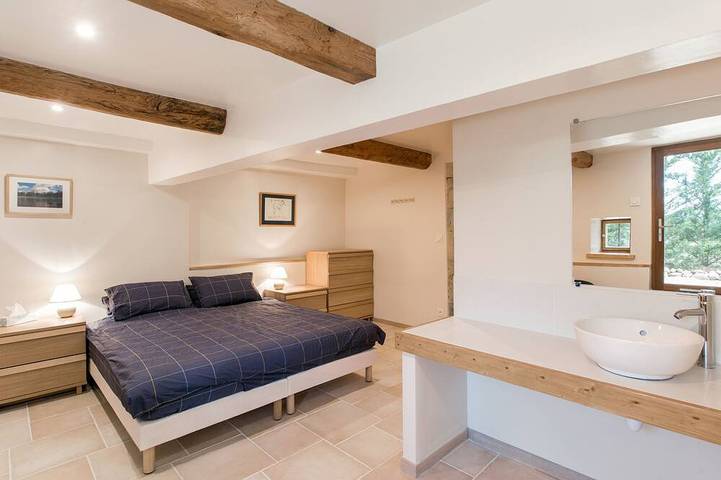 Location de vacances pour 4 personnes, avec jardin et terrasse à Lablachère - 4