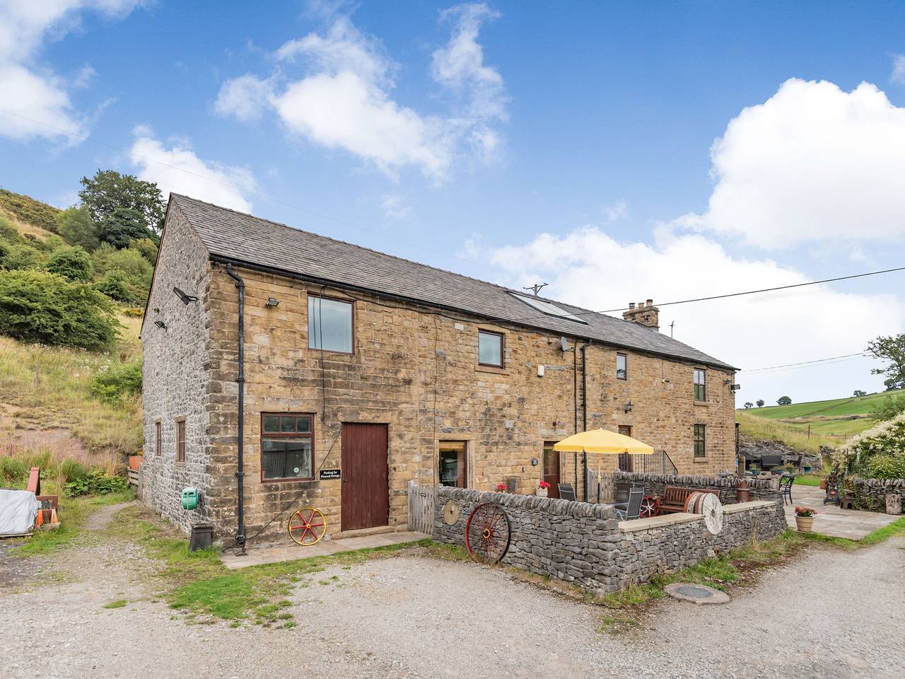Peacock Cottage in Chapel-en-le-Frith, Derbyshire