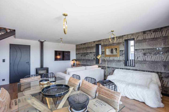 Gîte pour 9 personnes à Saint-Chély-d'Aubrac - 2