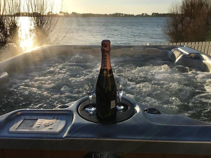 Location de vacances pour 12 personnes, avec jacuzzi et jardin dans Plage du Ruguel - 2