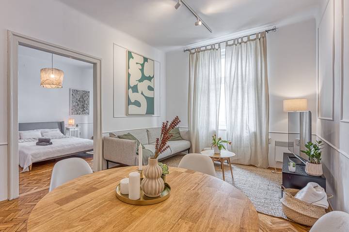 Vacation rental for 4 people, with Balcony in Zagreb