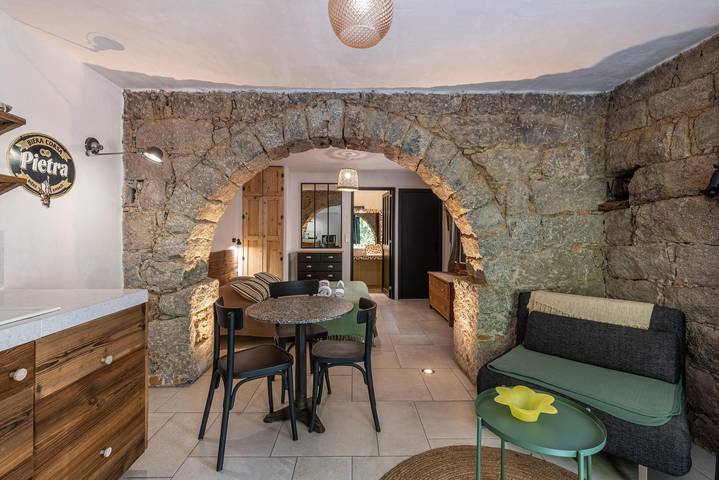 Gîte pour 2 personnes, avec Jacuzzi et Terrasse ainsi que Jardin et Vue à San-Gavino-di-Carbini - 4
