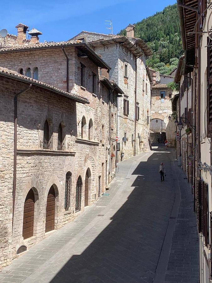 Residenza Via Dante in Gubbio, Umbria