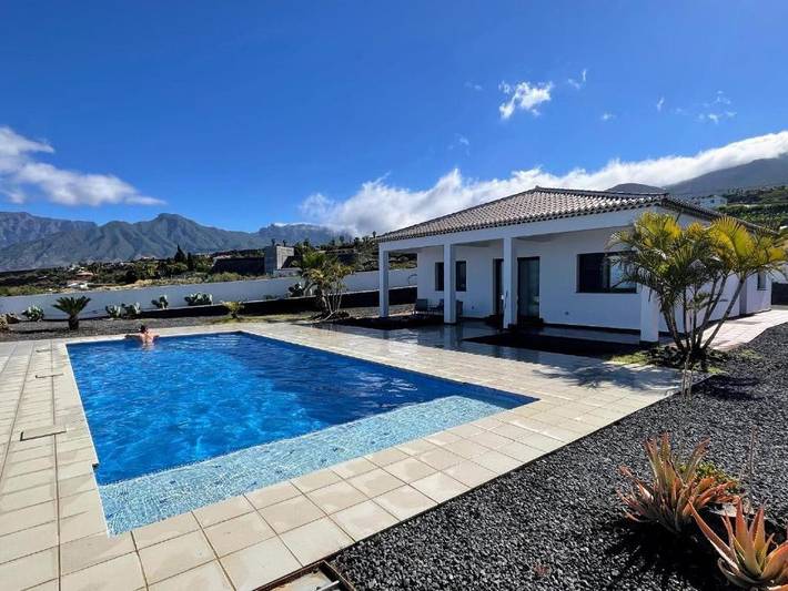 Casa rural para 4 personas, con jardín y terraza en Los Llanos de Aridane