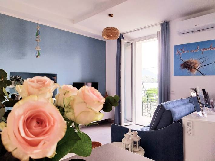 Ferienwohnung für 4 Personen, mit Balkon und Seeblick in Pianello del Lario - 2