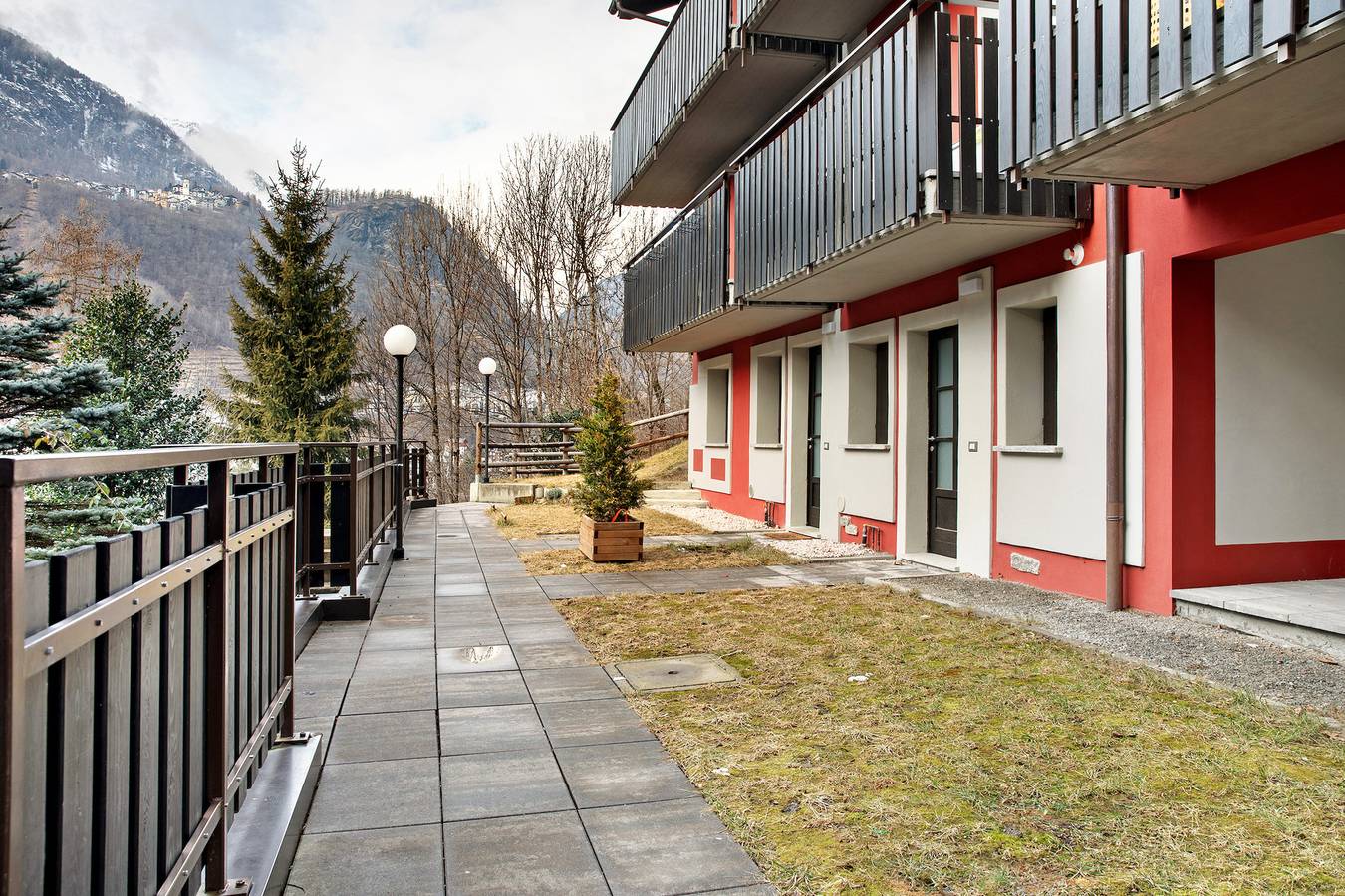 Entire apartment, Apartment 'Giorgia - Caspoggio' with Mountain View, Shared Garden and Balcony in Caspoggio (Town), Caspoggio