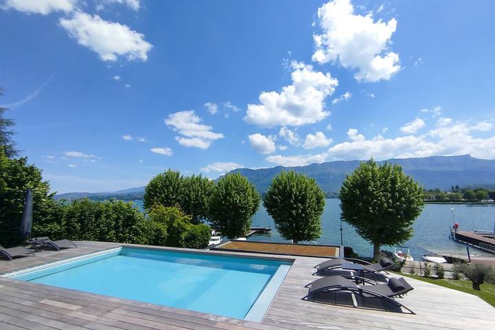 Villa pour 10 personnes, avec vue sur le lac ainsi que jardin et piscine, adapté aux familles dans les Alpes francaises - 2