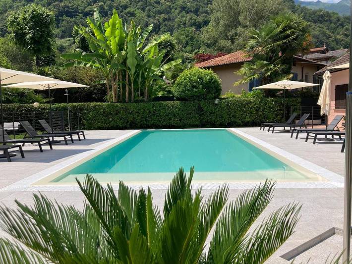 Appart’hôtel pour 2 personnes, avec Balcon et Terrasse ainsi que Jardin et Piscine dans Cannobio