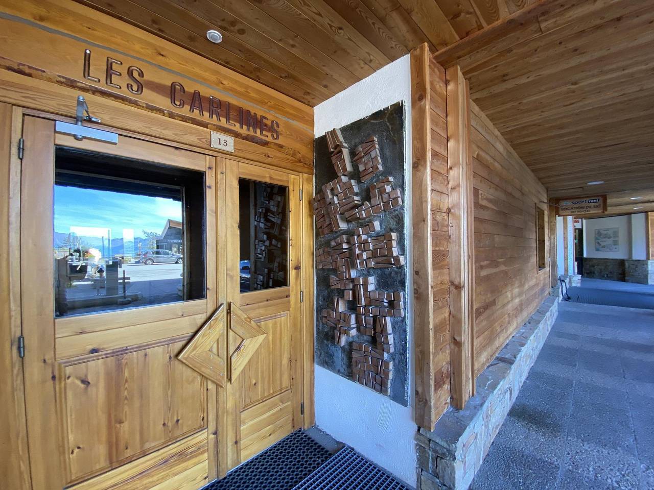 Entire studio, La Résidence les Carlines - Studio sleeping corner 4 people (710) in Les Orres, Écrins National Park
