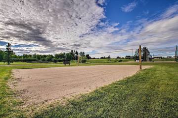 Cottage Rentals for 10 Guests in Alberta, Canada, Picture 3