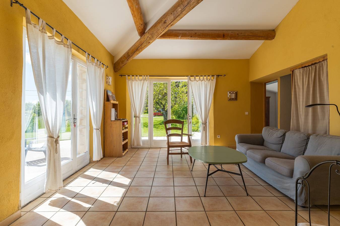 Maison de vacances 'La Bellimure' avec vue sur les montagnes, terrasse partagée et Wi-Fi in Saint-Christol, Parc naturel régional du Mont-Ventoux