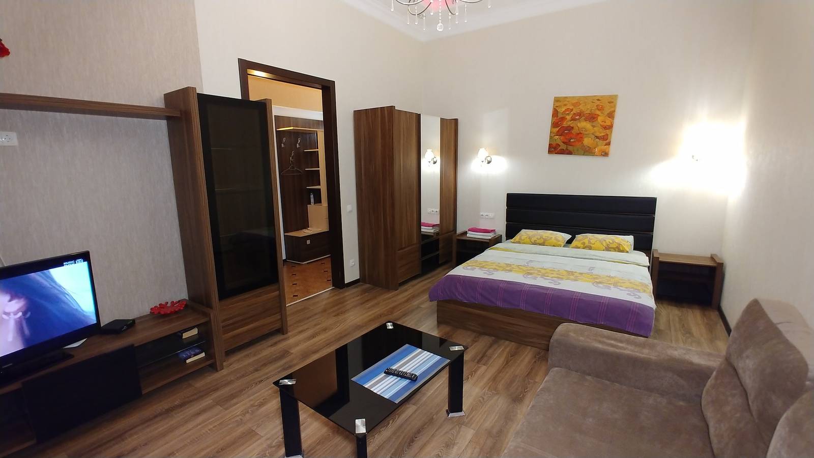 Entire apartment, One-room 5a Baseina str Near Kreshchatik Centre in Kyiv, Ukraine