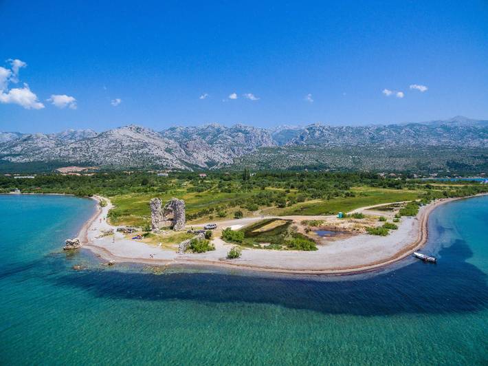 Camping für 6 Personen, mit Terrasse und Pool, mit Haustier in Zadar