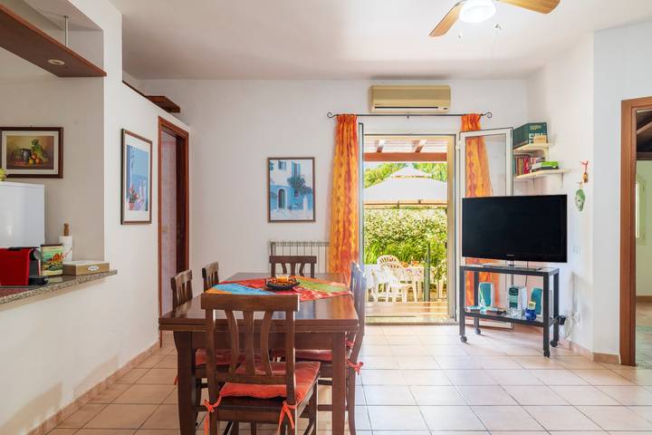 Ferienhaus 'Casa Nespolo' mit privatem Garten, Wi-Fi und Klimaanlage in Arbatax, Tortolì