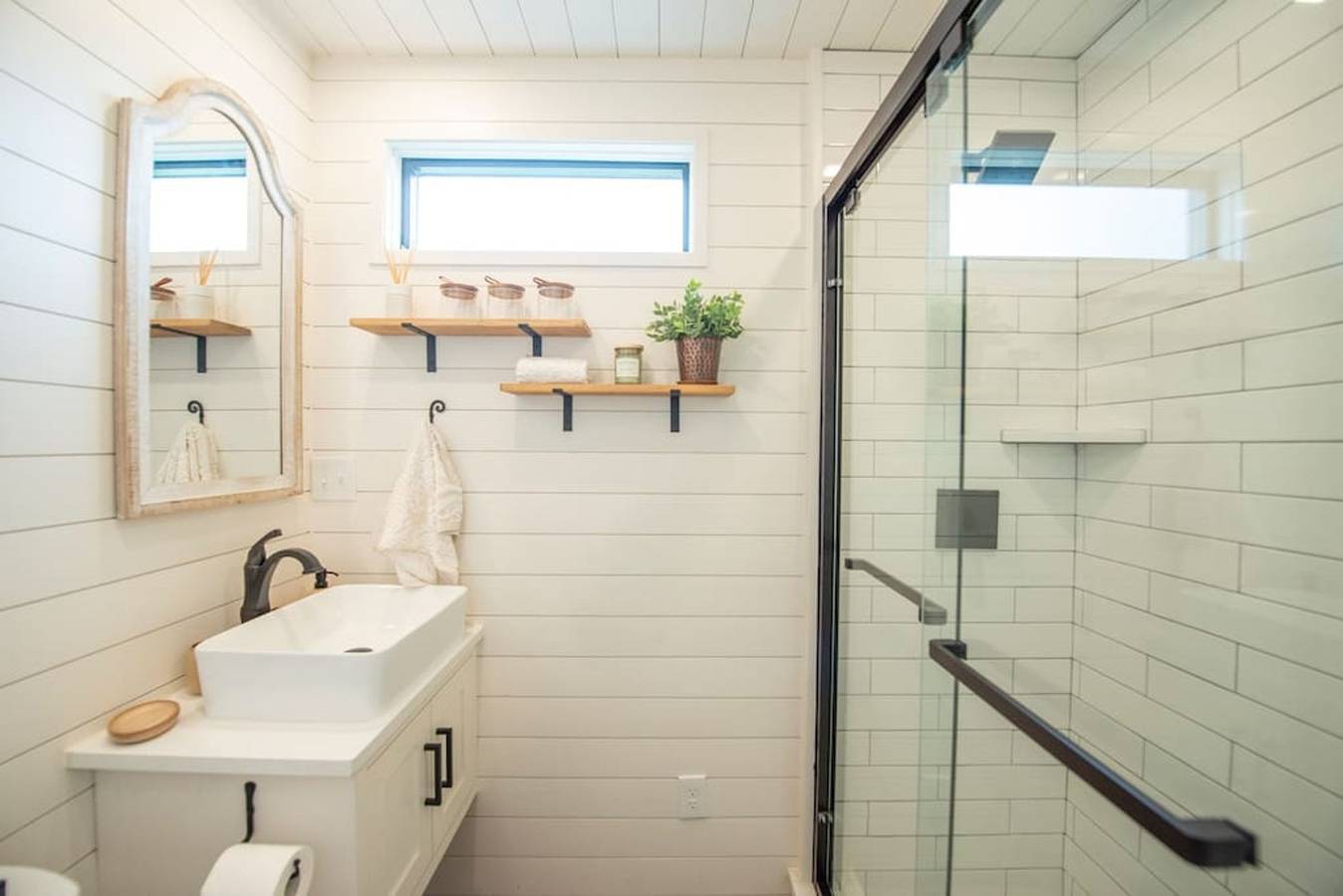 The Newtonian Tiny Container Home near Magnolia in McLennan County