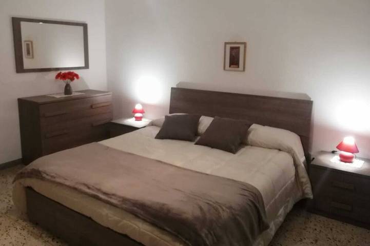 Location de vacances pour 7 personnes, animaux acceptés à Introdacqua - 2