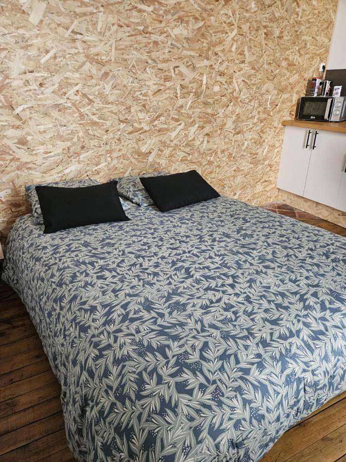 Gîte pour 2 personnes, avec terrasse à Aurillac - 3