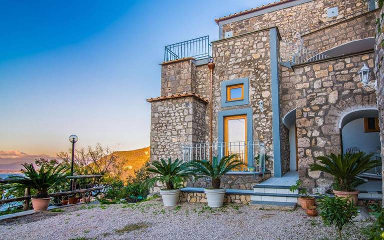 B&b per 2 persone, con Giardino e Panorama a Vico Equense