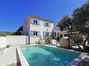 Gîte pour 6 personnes, avec vue et terrasse ainsi que piscine et jardin à Coudoux