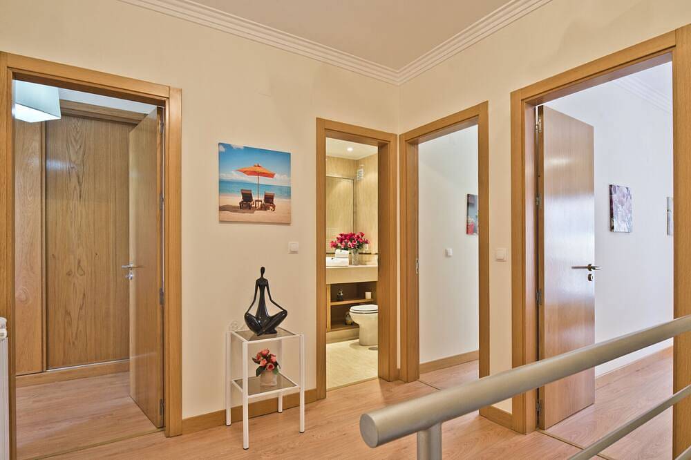 Sesimbra Sea View Villa in Praia do Ouro, Sesimbra (Castelo)