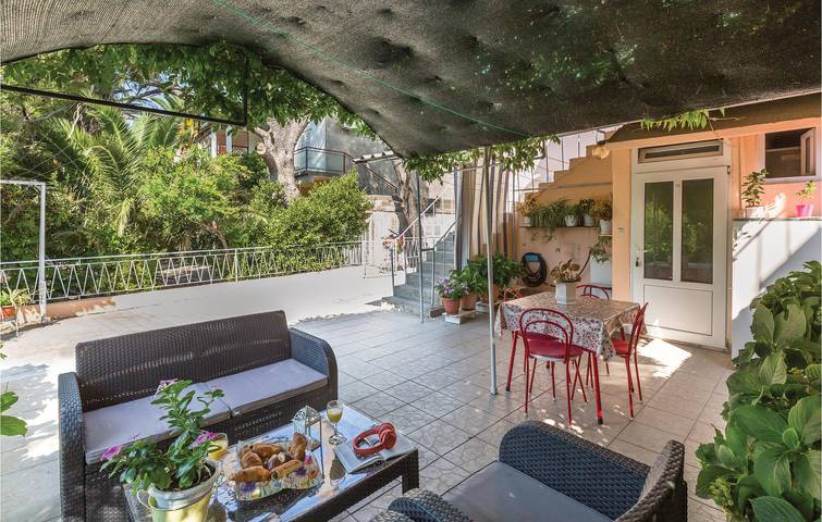 Ferienwohnung für 5 Personen, mit Terrasse in Makarska - 4