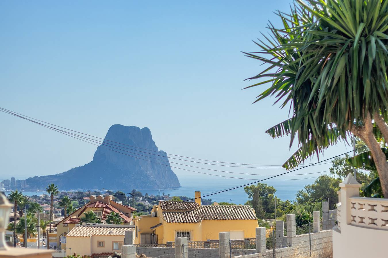 Villa 'Galicia' with Mountain View, Private Pool and Wi-Fi in Calpe, Costa Blanca