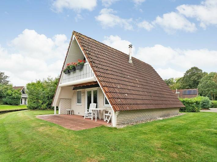 Vakantiehuis voor 30 personen, met balkon in Hardenberg