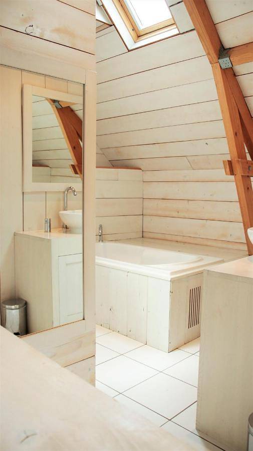 Location de vacances pour 2 personnes, avec jacuzzi et terrasse à Le Conquet - 2