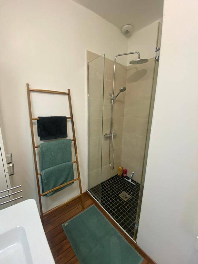 Gîte pour 4 personnes, avec balcon à Aubord - 3