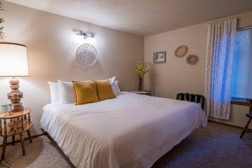 Log Cabin for 10 Guests in Mount Hood, Clackamas County, Picture 2