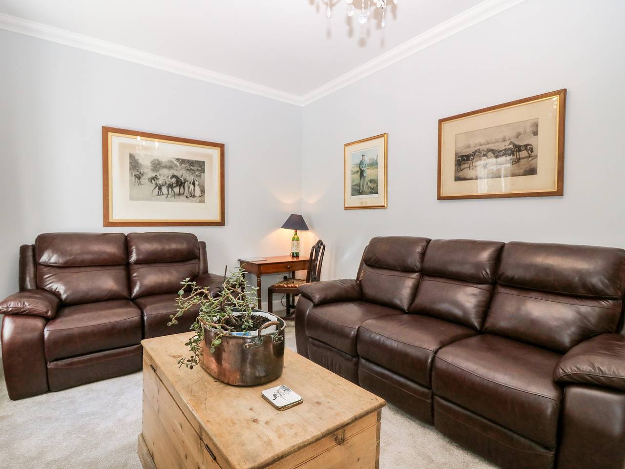 Courtyard Cottage in Angus