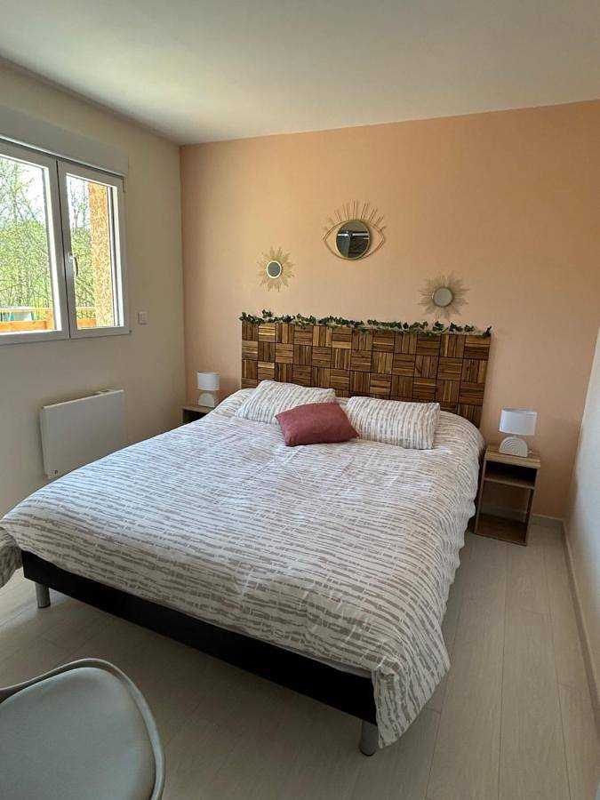 Location de vacances pour 8 personnes, avec balcon ainsi que jardin et vue à Chavot-Courcourt - 4