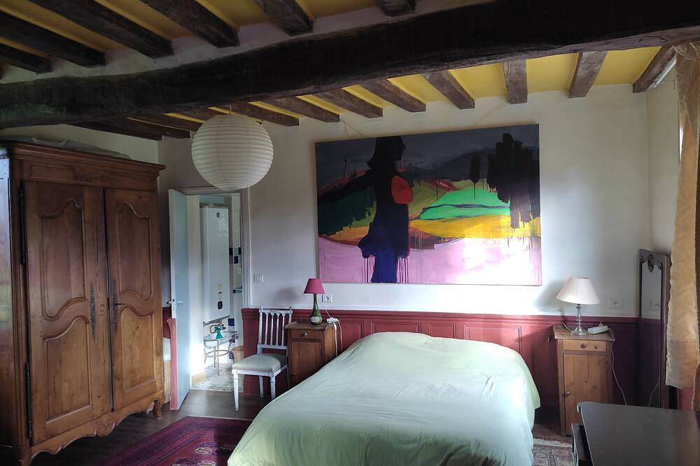 Jolie maison traditionnelle rénovée, charme, calme dans un écrin de verdure. in Bézancourt, Région de Dieppe