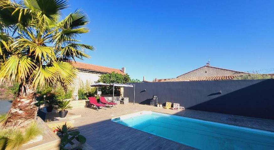 Gîte pour 3 personnes, avec Terrasse ainsi que Jardin et Piscine à Les Pennes-Mirabeau