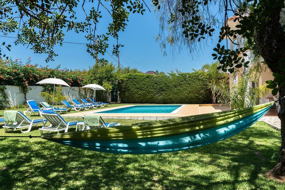 Ganze Wohnung, Ruhiger Urlaub - 4 Schlafzimmer und privater Pool in Boliqueime, Faro Distrikt