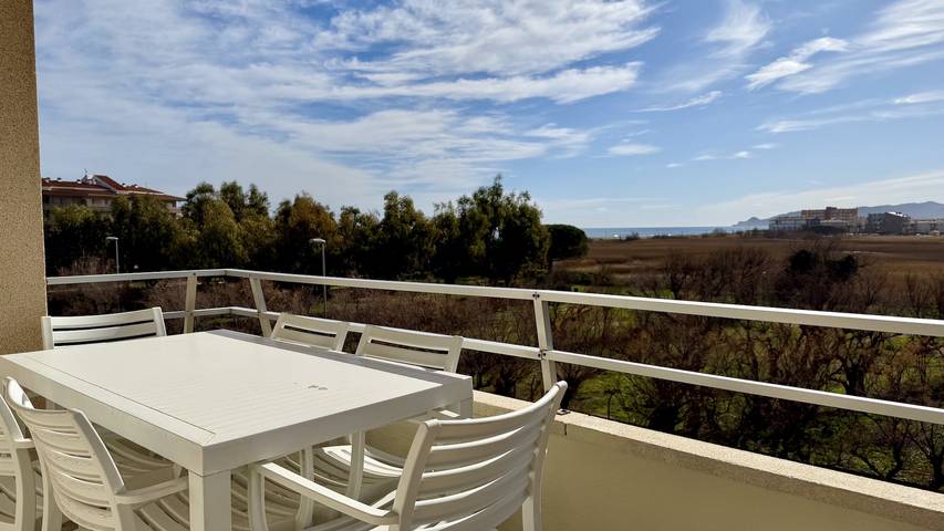 Ferienwohnung für 6 Personen, mit Kinderpool und Garten sowie Terrasse in Estartit