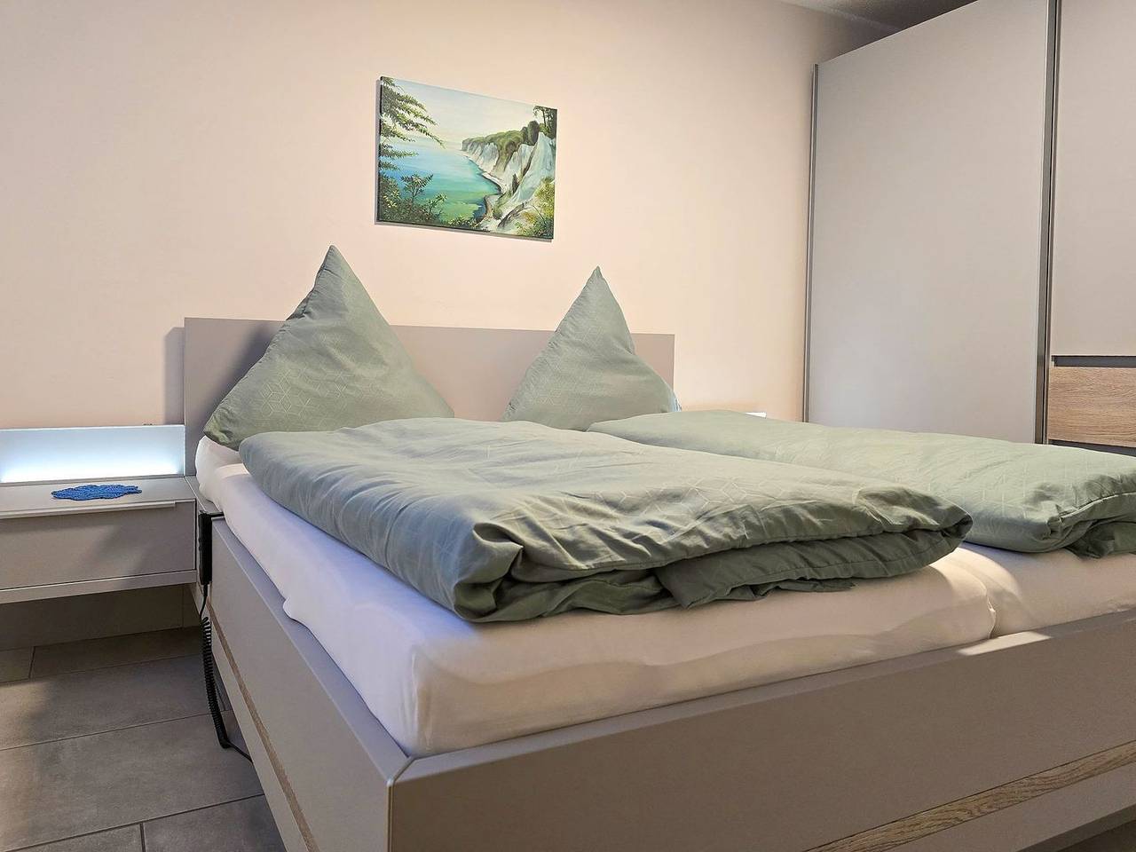 Ganze Wohnung, Fewo Ostseeglück im Jasmund-Paradies mit Terrasse und haustierfreundlich in Hagen Auf Rügen, Lohme