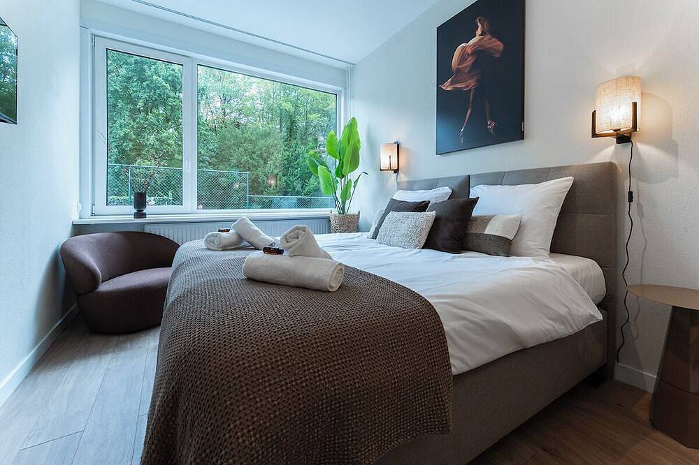 Geheel appartement, Op zoek naar een praktische en betaalbare plek in de buurt van Tilburg Universiteit? Deze privékamer is perfect voor studenten, solo-reizigers of korte verblijven en biedt een comfortabele en ontspannen plek om tot rust te komen na een dag in de stad in Tilburg, Noord-Brabant