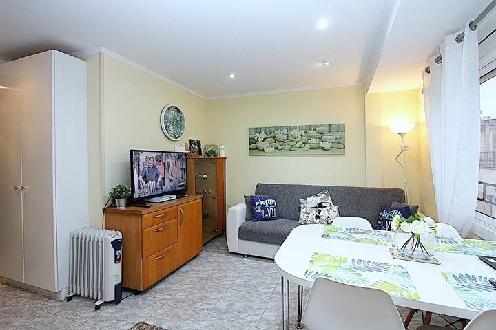 Ferienwohnung für 2 Personen, mit Ausblick in Lloret de Mar - 2