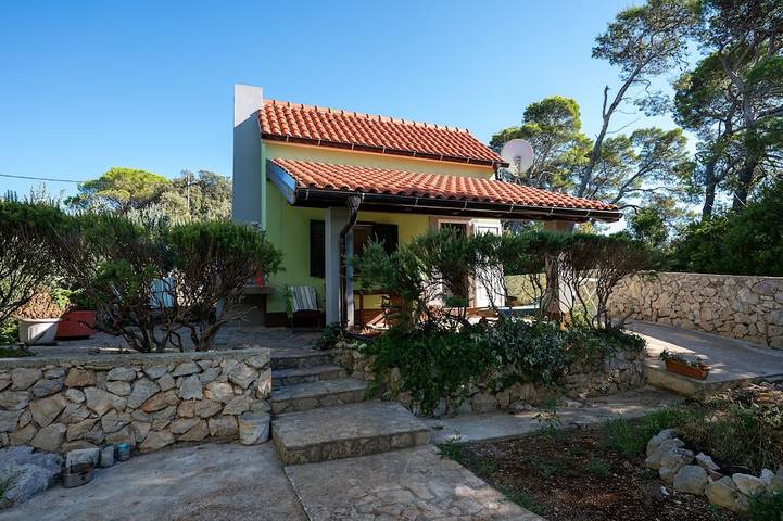 Ferienhaus für 3 Personen, mit Balkon auf Silba