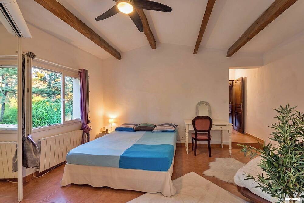 Casa-Amanda pinede piscine privée calme absolu in Mimet, Côte méditerranéenne (France)
