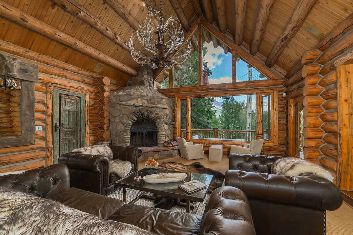 Absolutely amazing slopeside mountain lodge with spa in Mountain Village, Telluride Ski Resort