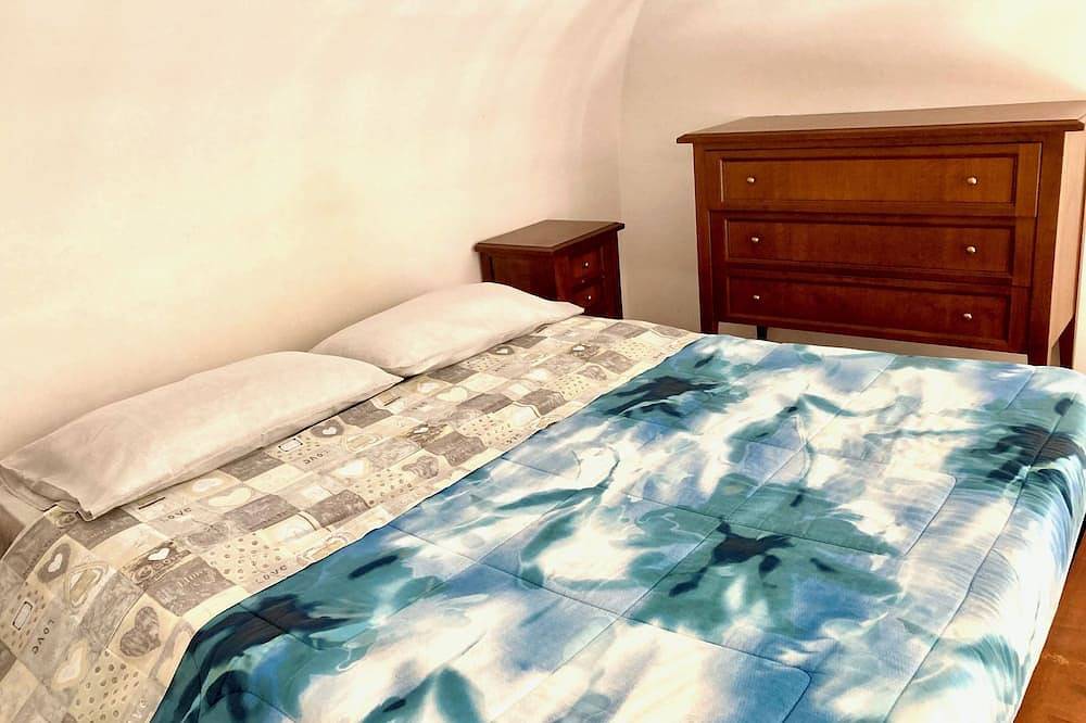Entire apartment, Sun House Studio in Taranto, Gulf of Taranto