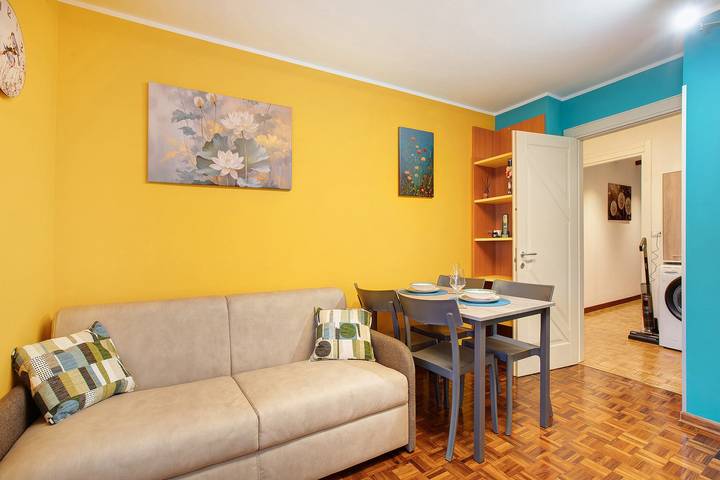 Hel lejlighed, ‘Maison De Doi – Chatillon’ Apartment with Mountain View, Private Garden & Wi-Fi in Saint-Vincent, Comune di Châtillon