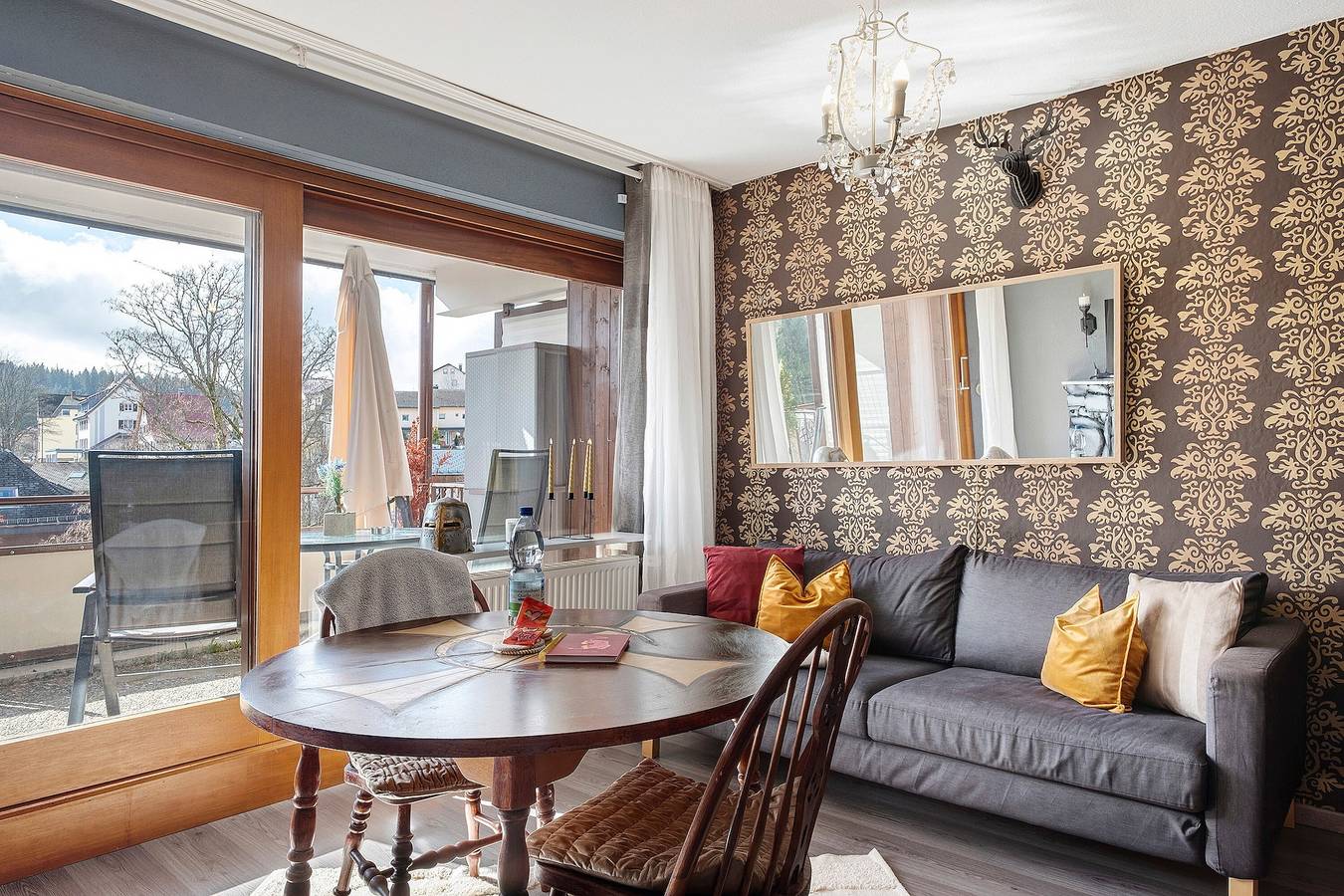 Entire studio, Studio Apartment 'Ferienwohnung Schwarzwald Schlössle' with Mountain View, Private Terrace and Wi-Fi in Schönwald, Southern Black Forest