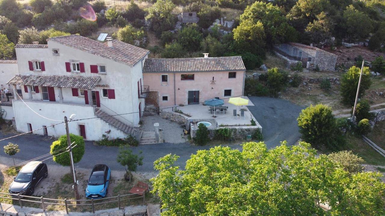 Gîte de Gazelle Chambres d'hôte in La Vacquerie-et-Saint-Martin-de-Castries, Région de Lodève