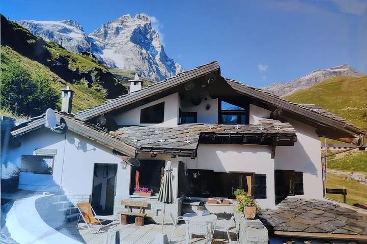 Baita per 8 persone, con giardino e balcone a Breuil-Cervinia (Italia)
