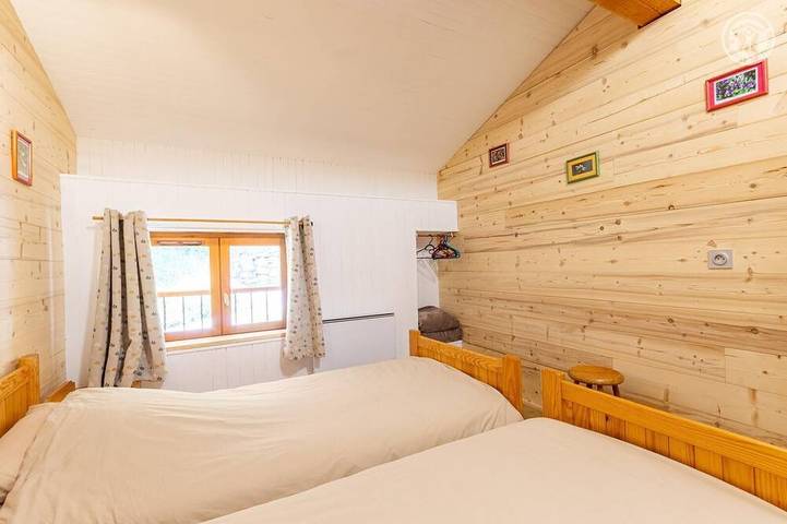 Location de vacances pour 11 personnes, avec jardin et balcon à Saint-Jean-de-Belleville - 4