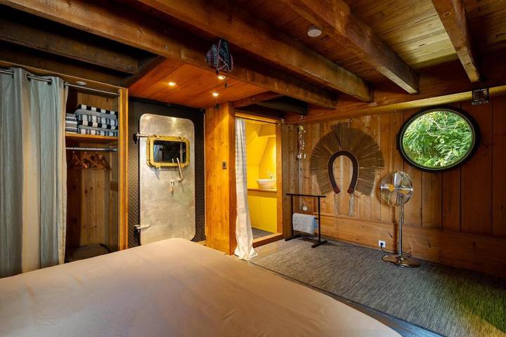 Bateau pour 4 personnes, avec piscine ainsi que terrasse et vue dans le Gard - 4